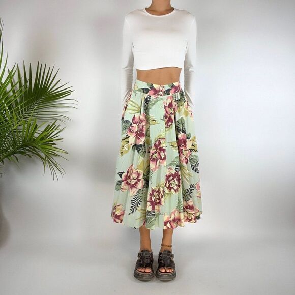 Vintage Y2K Cottage Floral Hawaiian High Waisted Midi Skirt / Size: Small - Picture 3 of 5